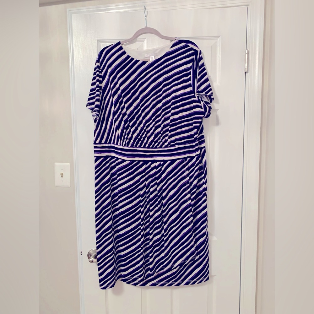 London Times - short sleeved faux wrap dress